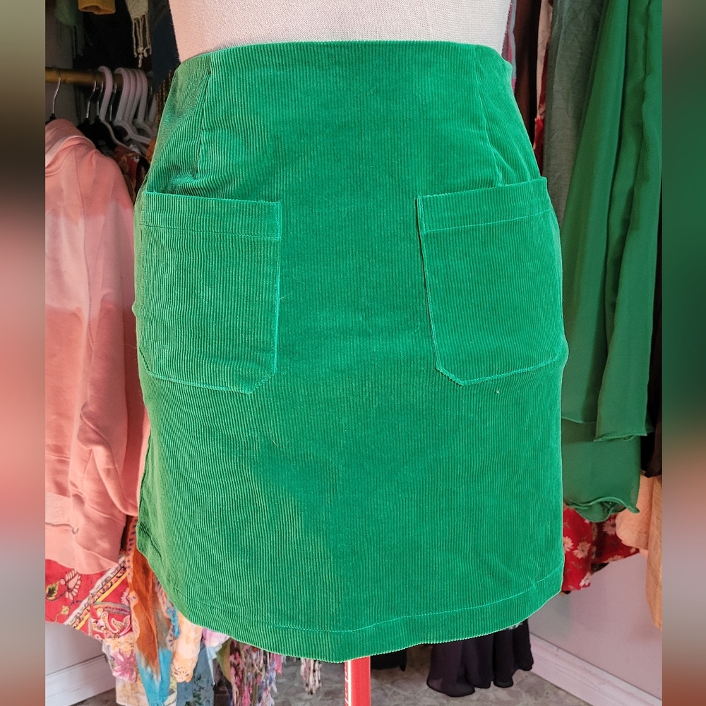 sS/8 Rollas Green Corduroy Skirt